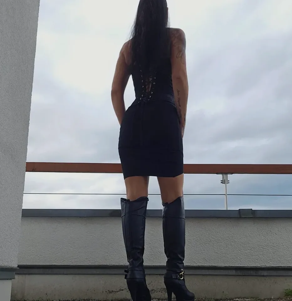 Fatma, 35