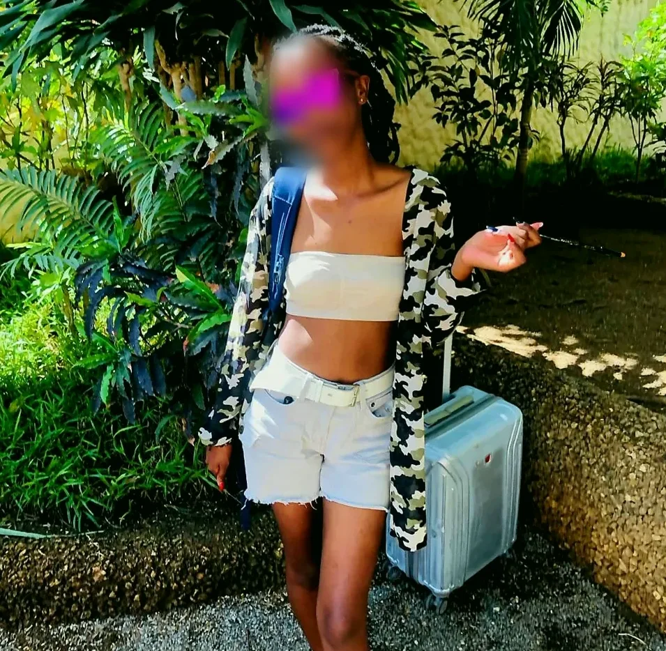 Greta, 21