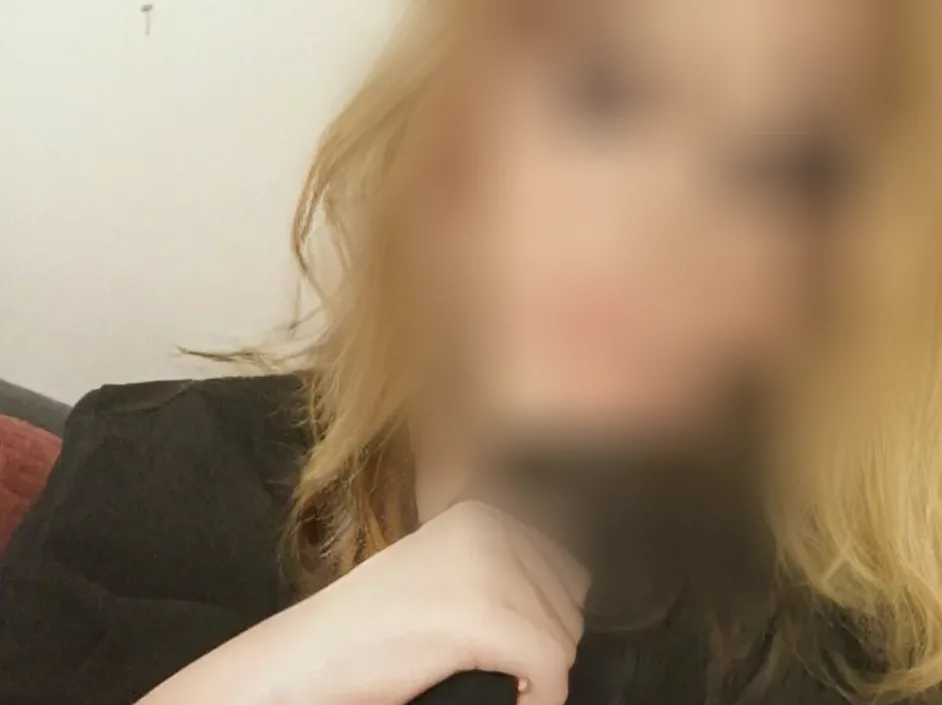 Marina, 27
